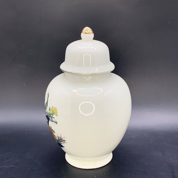 Vintage Japanese Ginger Jar with lid Gold trim Peacocks Flowers Berries Asian - Picture 2 of 10